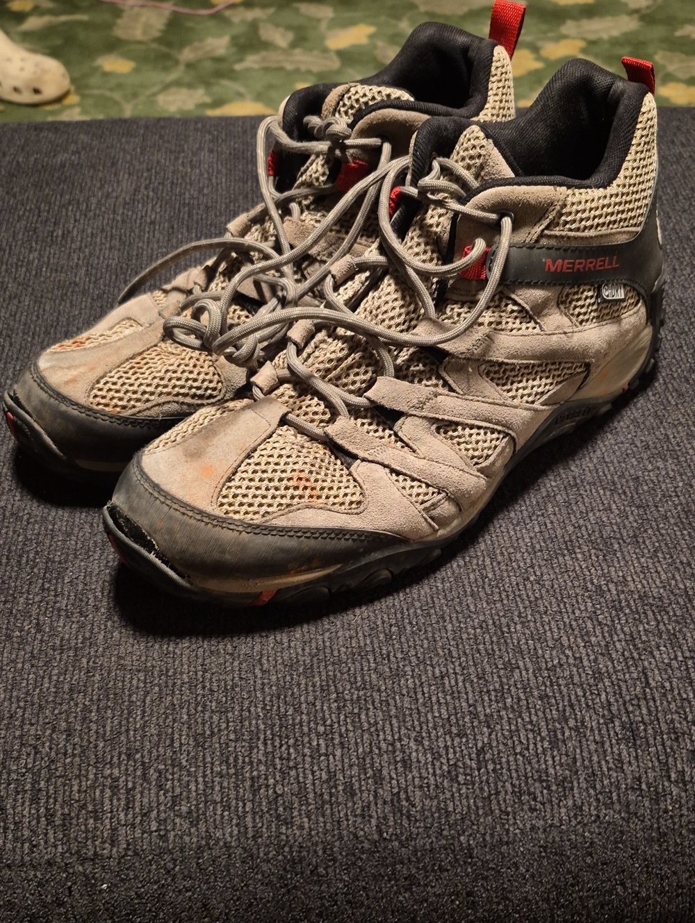 Merrell Men's Beige and Black Mesh Trail Shoes with Red Accents